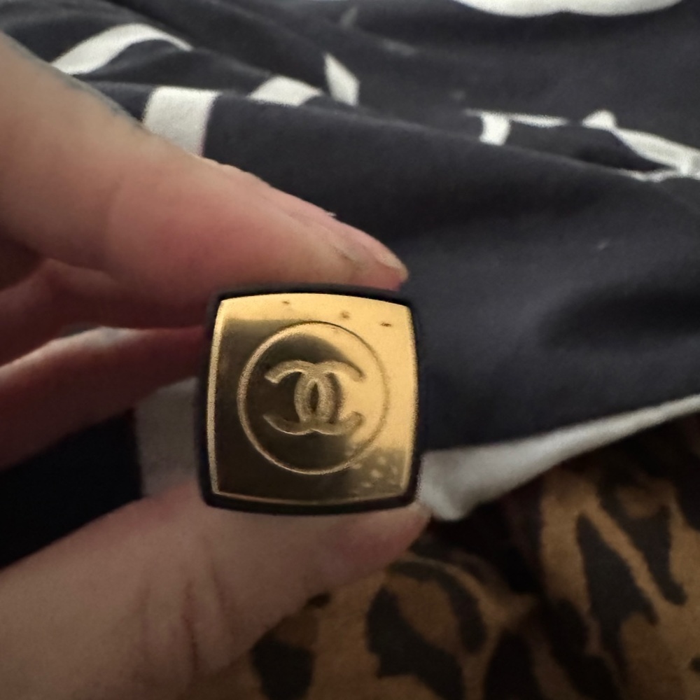 Chanel Rouge Ink Lipstick Deep Red - Picture 4 of 4